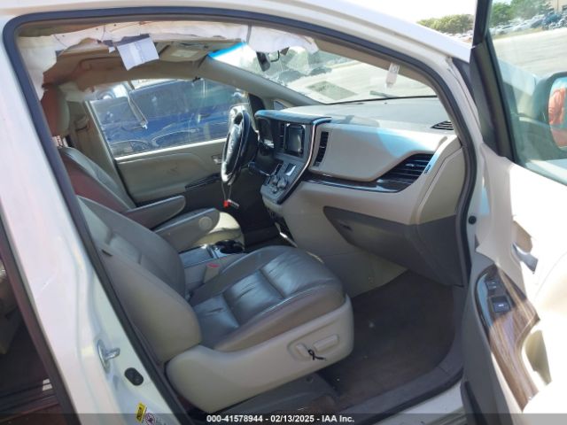 5TDYZ3DC3HS899086 Toyota Sienna Xle/limited