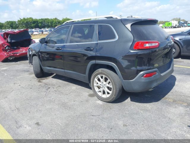 1C4PJLCB4FW683904 Jeep Cherokee Latitude