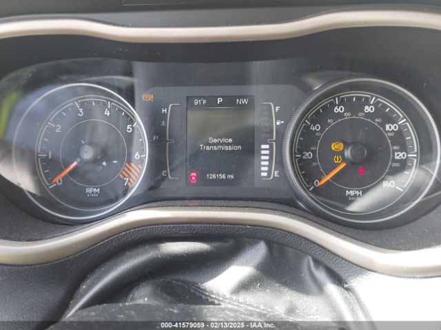 1C4PJLCB4FW683904 Jeep Cherokee Latitude