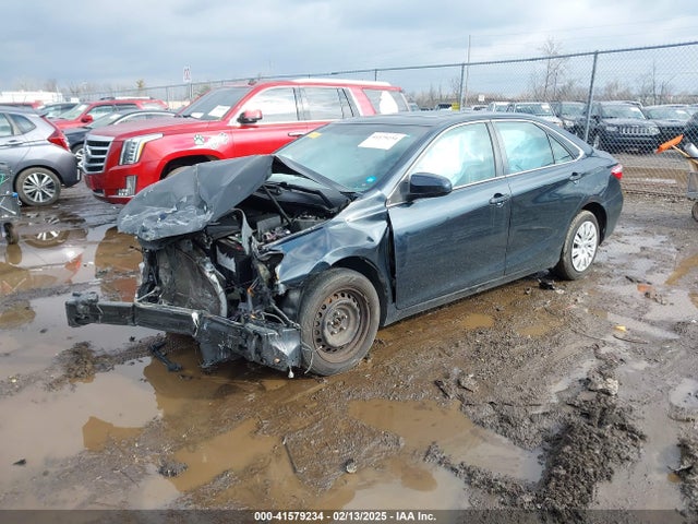 Toyota CAMRY LE 2015 4T1BF1FK6FU087793 Image 2