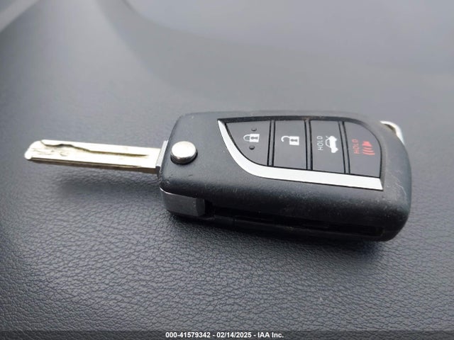 Toyota COROLLA LE 2021 5YFEPMAE0MP238123 Image 11