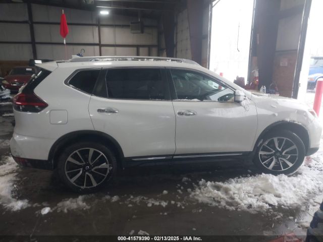 JN8AT2MV0JW316420 Nissan Rogue Sl