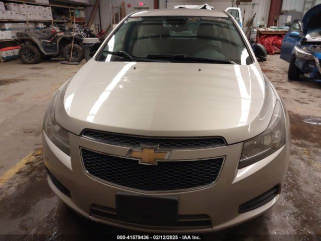 1G1PA5SG8E7201848 Chevrolet Cruze Ls Auto