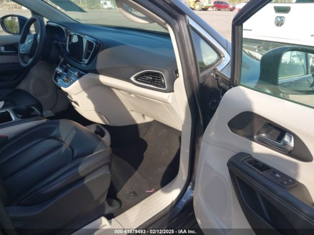 2023 CHRYSLER PACIFICA 2C4RC1BG1PR600637 Photo 4