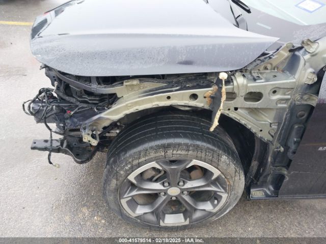 1G1ZD5ST3NF198019 Chevrolet Malibu Fwd Lt
