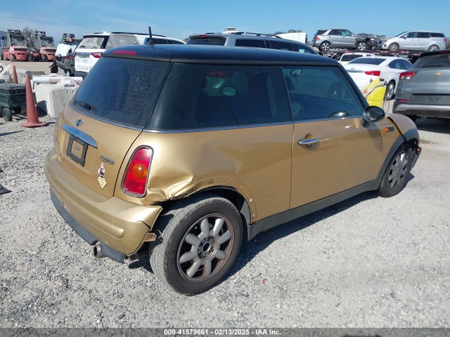 2003 MINI COOPER WMWRC33483TJ52087 Photo 3