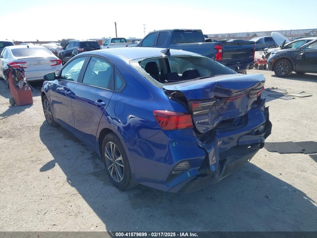 3KPF24AD1RE781063 KIA Forte Lxs