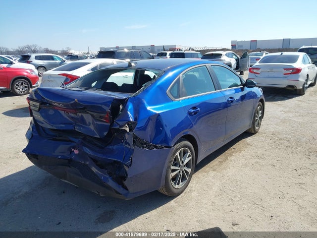 3KPF24AD1RE781063 KIA Forte Lxs