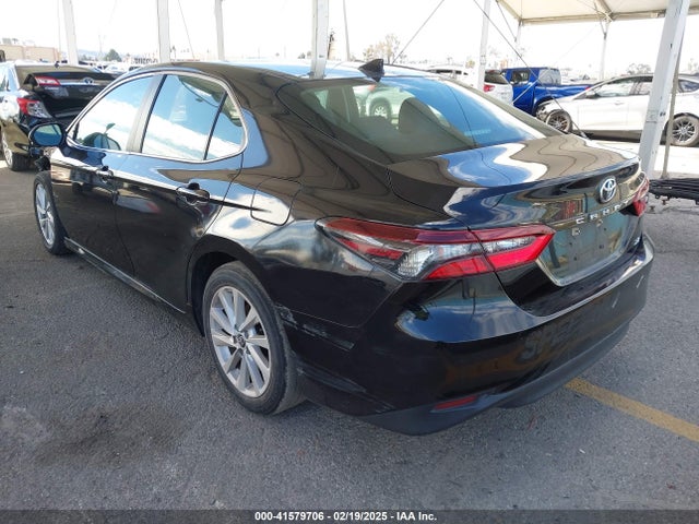 4T1C11AKXNU690254 Toyota CAMRY LE