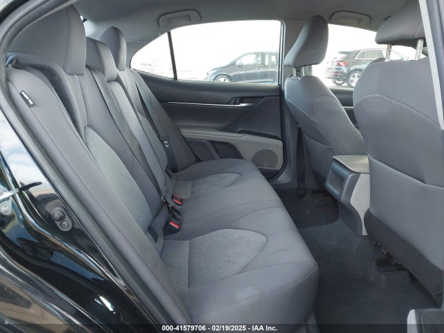 4T1C11AKXNU690254 Toyota CAMRY LE