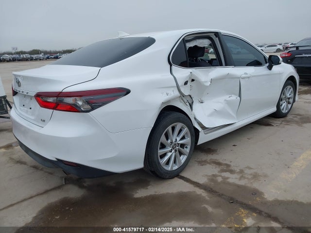 4T1C11AK0RU846968 Toyota CAMRY LE