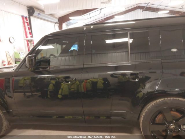 SALE2FEU1R2300221 Land Rover Defender 130 P400 X-dynamic Se