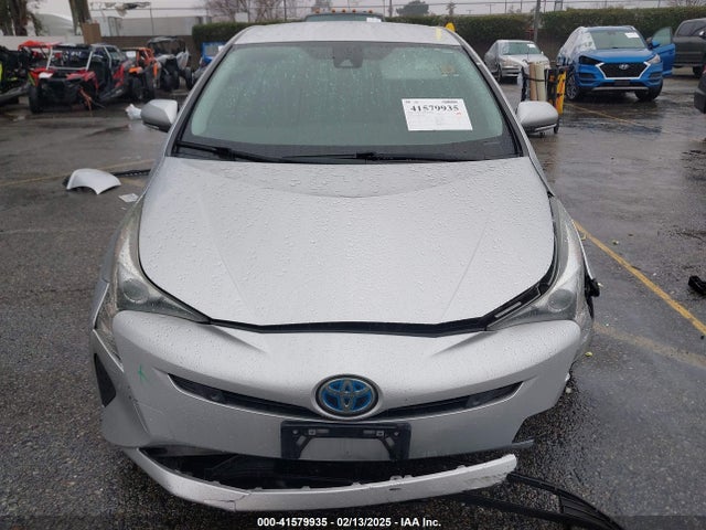 Toyota Prius Two 2018 JTDKBRFU8J3603263 Image 12