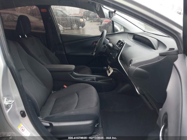 Toyota Prius Two 2018 JTDKBRFU8J3603263 Image 5