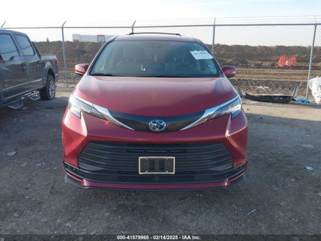5TDBRKEC0NS113772 Toyota SIENNA LE