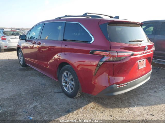 5TDBRKEC0NS113772 Toyota SIENNA LE