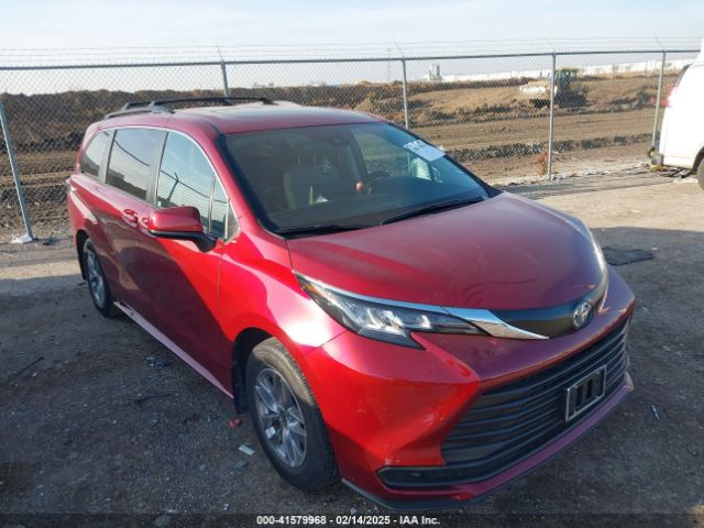 5TDBRKEC0NS113772 Toyota SIENNA LE