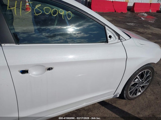 5NPD84LFXLH617026 Hyundai Elantra Limited