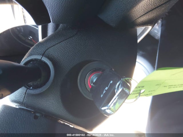 3KPF24AD8PE562310 KIA Forte Lxs
