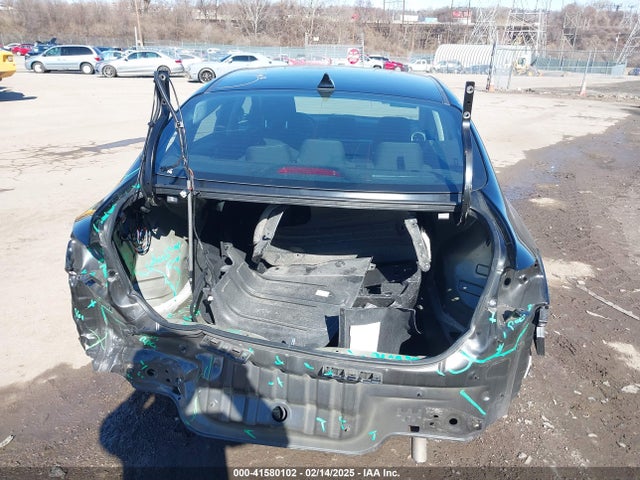 3KPF24AD8PE562310 KIA Forte Lxs
