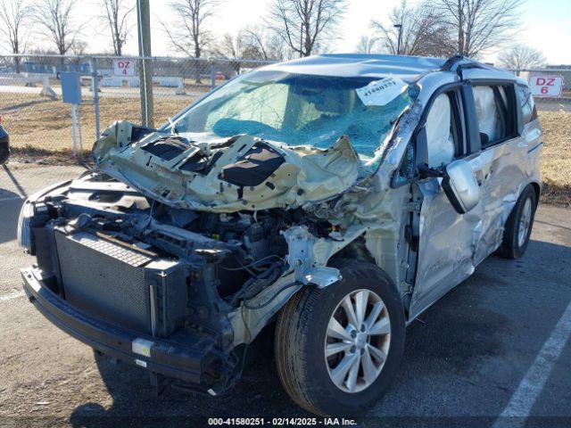 KNDMB5C11G6188015 KIA SEDONA LX
