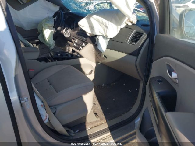 KNDMB5C11G6188015 KIA SEDONA LX