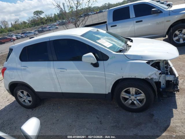 KL7CJKSB4LB073429 Chevrolet Trax Fwd Ls