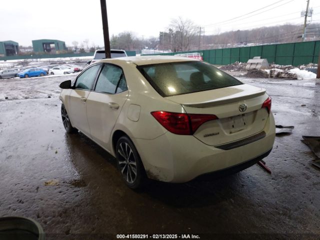 2T1BURHE0KC176105 Toyota COROLLA SE