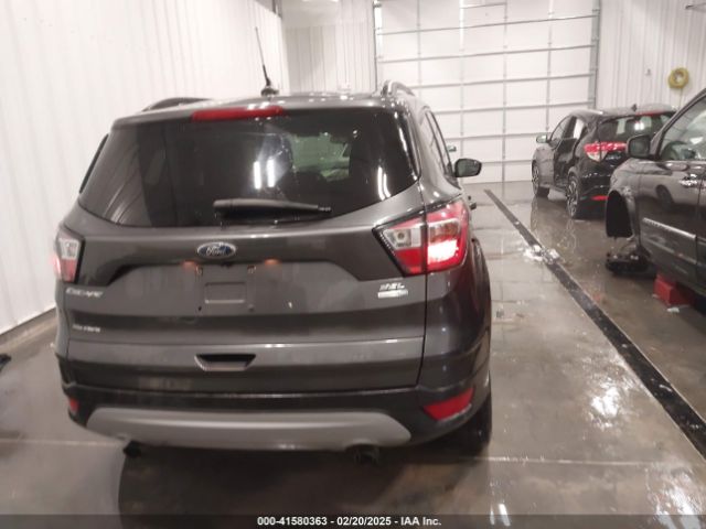 1FMCU9HD2JUC59592 Ford ESCAPE SEL