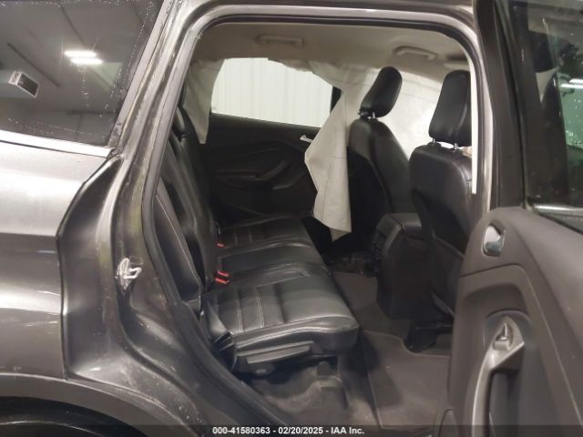 1FMCU9HD2JUC59592 Ford ESCAPE SEL