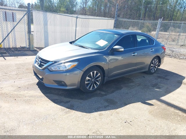Nissan Altima 2.5 Sv 2017 1N4AL3AP4HC136995 Image 2