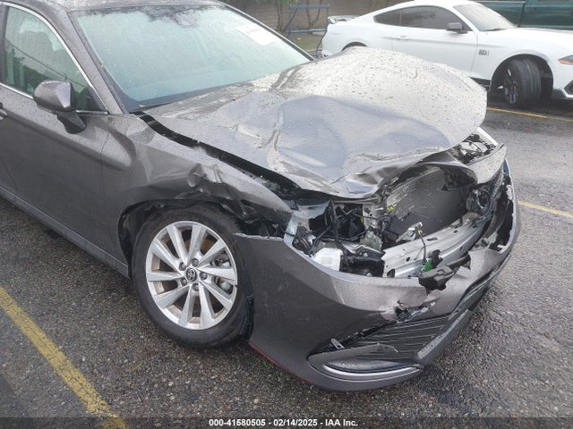 4T1C11AK1RU228588 Toyota CAMRY LE