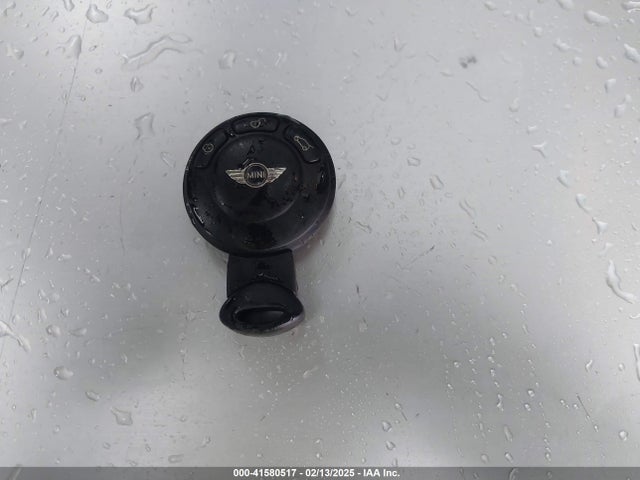 2008 MINI COOPER S WMWMF73598TV37716 Photo 10