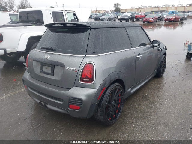 2008 MINI COOPER S WMWMF73598TV37716 Photo 3