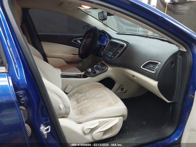 Chrysler 200 Limited 2016 1C3CCCAB6GN151187 Image 5