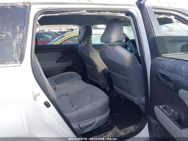 Toyota Highlander Hybrid Le 2021 5TDZARAH3MS507748 Image 8