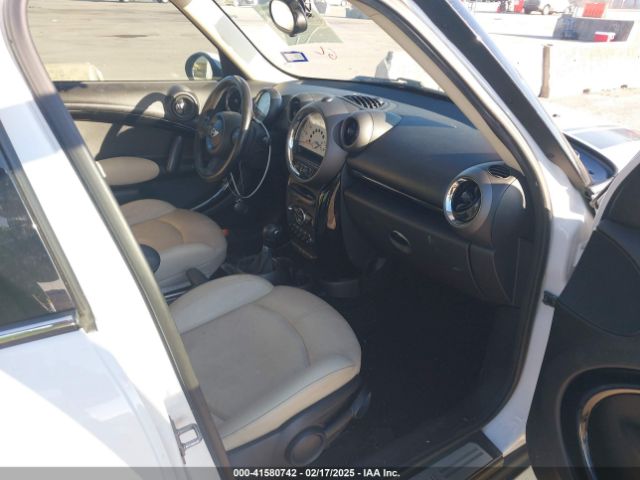 2011 MINI COOPER COUNTRYMAN WMWZB3C5XBWM01479 Photo 4