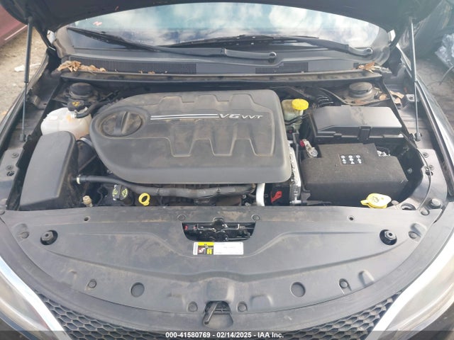 Chrysler 200 C Platinum 2016 1C3CCCCG2GN179495 Image 10