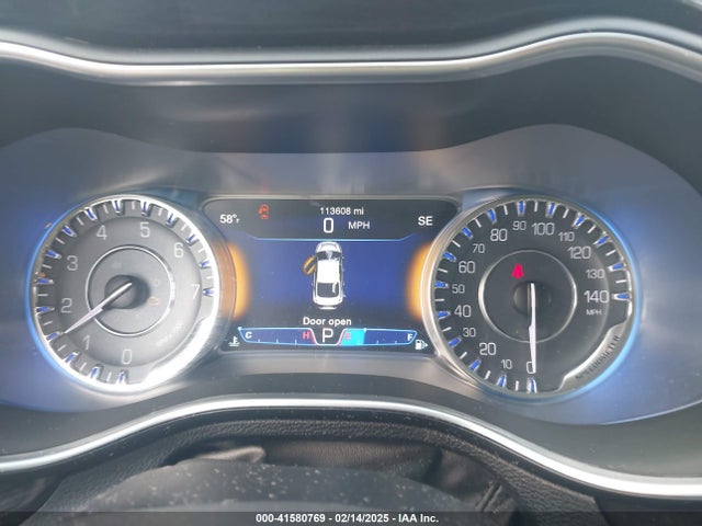 Chrysler 200 C Platinum 2016 1C3CCCCG2GN179495 Image 7