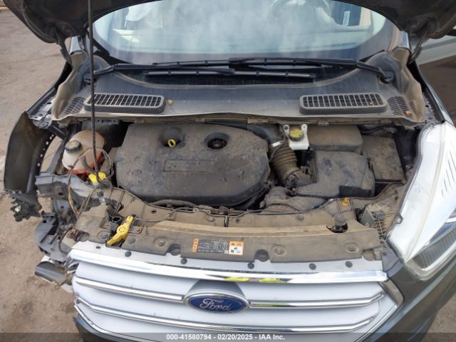 1FMCU0J95HUD29355 Ford Escape Titanium