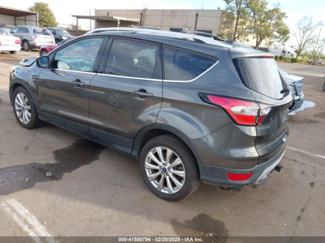 1FMCU0J95HUD29355 Ford Escape Titanium