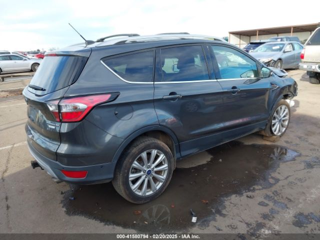 1FMCU0J95HUD29355 Ford Escape Titanium