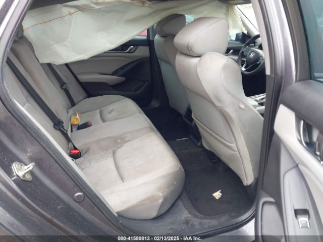 1HGCV1F10KA077065 Honda ACCORD LX