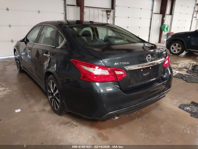 1N4AL3AP9HC483898 Nissan Altima 2.5 Sv