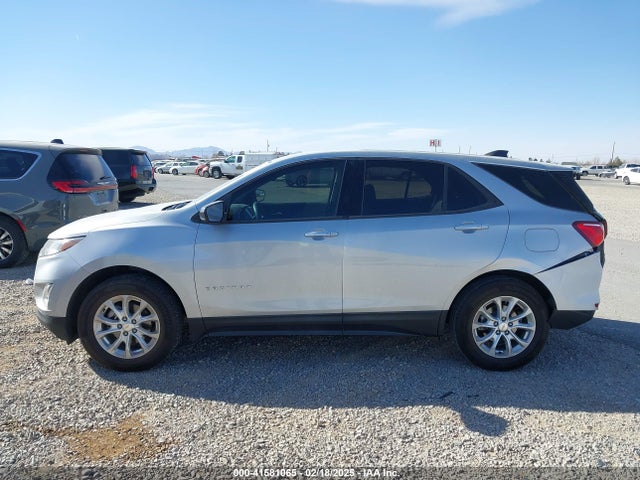Chevrolet EQUINOX LS 2018 2GNAXHEV0J6113725 Image 14