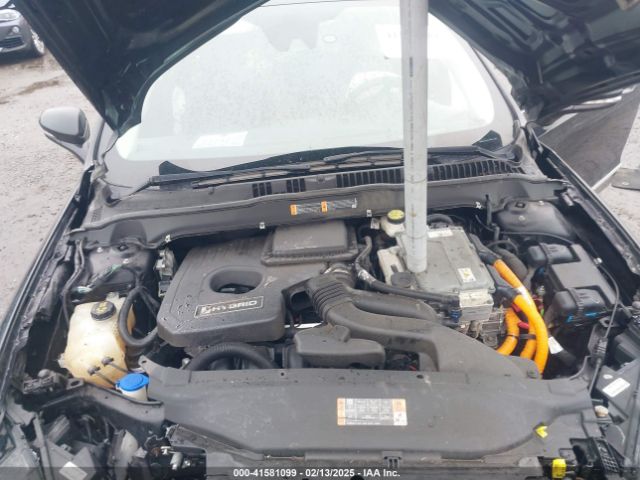 3FA6P0RU2LR139584 Ford Fusion Hybrid Titanium