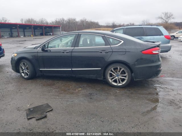 3FA6P0RU2LR139584 Ford Fusion Hybrid Titanium