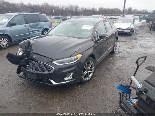 3FA6P0RU2LR139584 Ford Fusion Hybrid Titanium