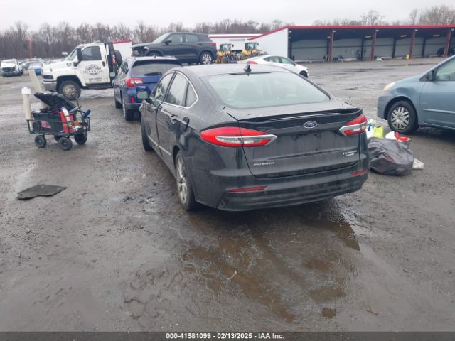 3FA6P0RU2LR139584 Ford Fusion Hybrid Titanium
