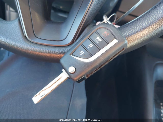 5YFB4MDE7RP100495 Toyota COROLLA LE